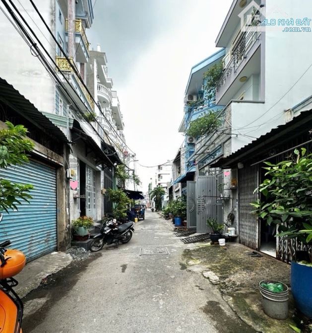 Bán nhà 2 tầng (4x10), Hẻm xe tải, Ngay Tỉnh Lộ 10, Chiến Lược, Hương Lộ 2, chỉ hơn 4 tỷ - 5
