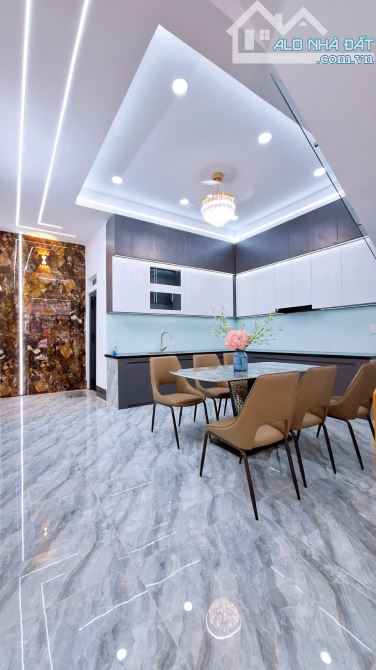Chủ gửi Bán Nhà 1 trệt 2 lầu Phường Biên Hòa (Hóa An cũ).Dt: 5x15,6=78m2.Giá: 4tỷ7 - 5