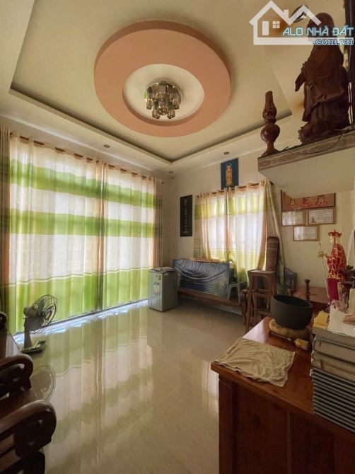 Bán nhà 1 trệt 2 lầu hẻm thông ô tô trung tâm biên hòa giá 3ty750 - 5