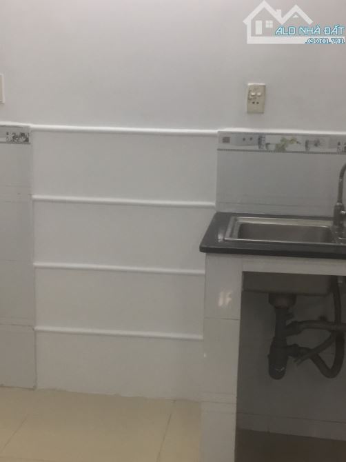 Cần BÁN NHÀ ĐƯỜNG NGUYỄN VĂN QUỲ QUẬN 7 DT4,1X11,2 M 1 TRỆT 2 LẦU 4 PN GIÁ 3,1 TỶ - 5