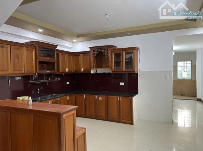 GẤP BÁN NHÀ 3 TẦNG LỖ GIÁNG 14, HOÀ XUÂN, CẨM LỆ, ĐN, 125M2 CHỈ NHỈNH 6 TỶ - 5