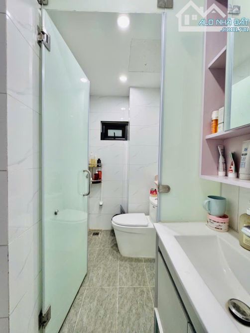 Nguyễn Lương Bằng - Nhà dân xây mới - Đủ GPXD - Mặt ngõ - Hai thoáng trước sau - 6