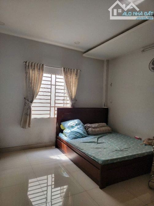 Bán nhà 3 tầng Sổ hồng riêng đường HÀ HUY GIÁP, Q12,80,9m²(4,2x20).Hẻm 7m, giá 7,9tỷ - 6