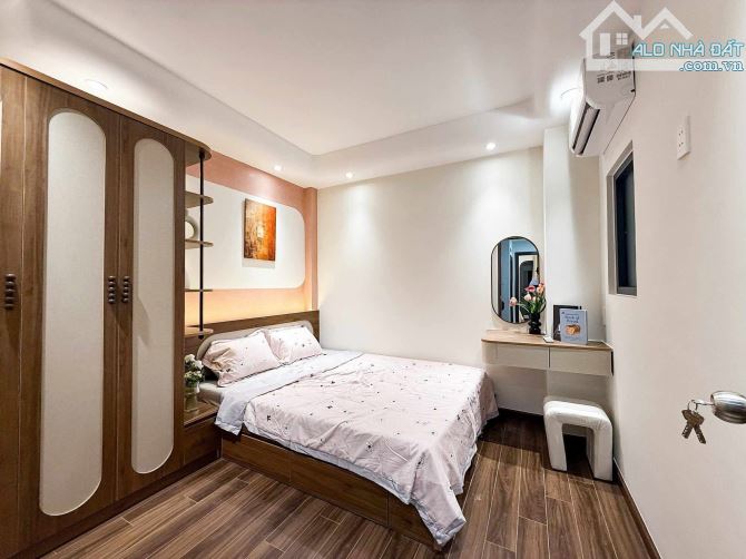BÁN NHÀ PHAN TÂY HỒ - KHU VIP PHAN XÍCH LONG -  NHÀ ĐẸP GIA CHỦ LÀ KIẾN TRÚC SƯ • 46M² - 6