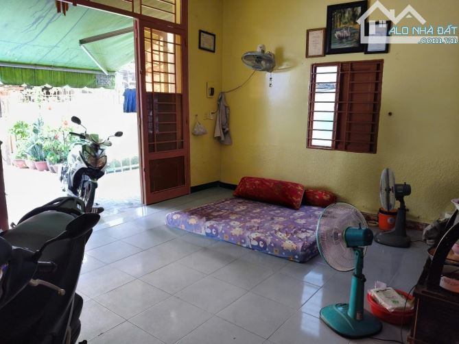 VẠN KIẾP - PHAN XÍCH LONG - GẦN 100M2 - TIỆN XÂY MỚI - LÔ GÓC 2 MẶT HẺM - TRƯỚC NHÀ 4M - 6