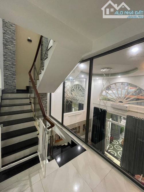 Bán Nhà Mặt Tiền Trung Mỹ Tây 1, Sát Đường Nguyễn Ảnh Thủ, 147m2 .3Tầng đường,8m Thông Tứ - 6