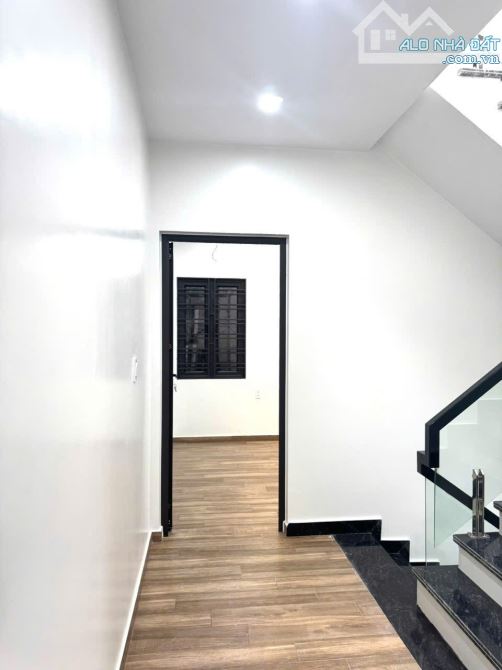 Bán nhà 3 tầng xây mới ngay ngã tư Phương Lưu - Bùi Thị Tự Nhiên - 6