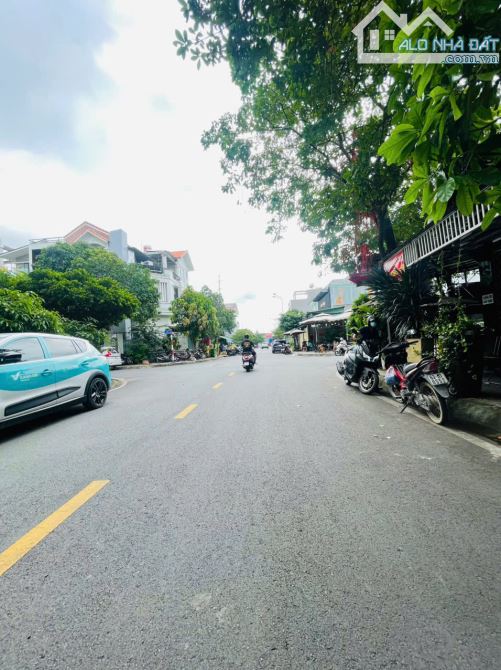 Kdc phong cảnh sông _ Liền kề nút giao An Phú tăng giá trị bds _ Căn góc 2 tầng _ 160m2 - 6