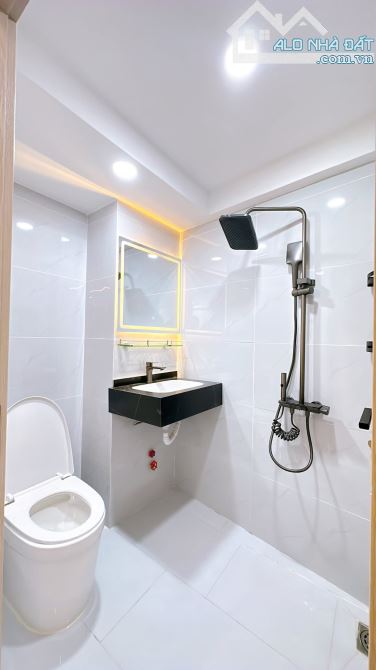 NHÀ MỚI 100% Q4 KÈO THƠM KHU DÂN CƯ HIỆN HỮU KHÔNG LO GIẢI TOẢ ĐƯỜNG TÔN THẤT THUYẾT - 6