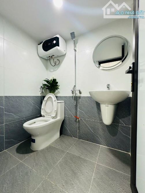 Bán TT tầng 1 Thanh Xuân Bắc, Thanh Xuân, Vỉa hè, Ô tô tránh, Kinh doanh, 22m2, 2.7 tỷ - 6