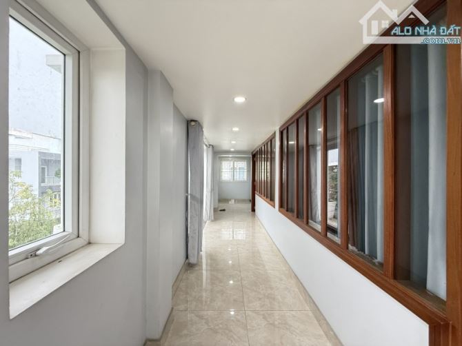 CẦN BÁN BIỆT THƯ CĂN ĐÔI GÓC – KDC VEN SÔNG – TÂN PHONG, QUẬN 7 – 258m² (15 x 18) – HẦM - 6