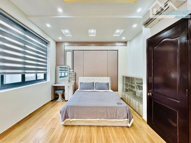 Cắt lỗ giảm sâu bán nhanh nhà Lê Văn Sỹ, Q3 - Giá 7tỷ190/60m2 - 6