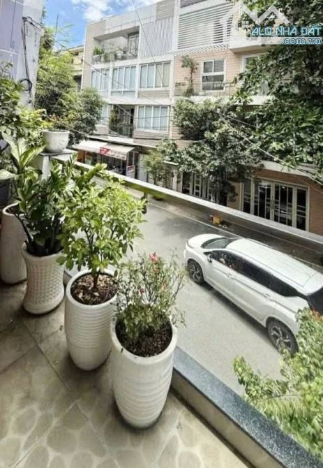 NHÀ NGAY TRÊN MẶT TIỀN KD ĐƯỜNG HUỲNH TỊNH CỦA, QUẬN 3- GIÁ: 6,2TỶ/ NGANG 5,2M X DÀI 16M - 6