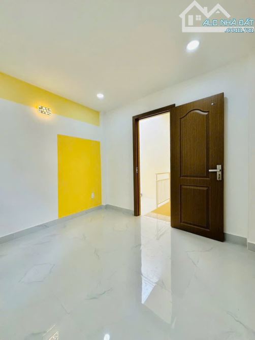 Nhà hẻm 3/2, Phú Thọ, q11 dt 15m2 1 lầu 2pn 2wc giá 2,28 tỷ - 6