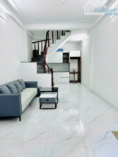 NHÀ ĐẸP 10M THẲNG TẮP RA ĐƯỜNG Ô TÔ TRÁNH KINH DOANH TẤP NẬP - CHỦ MỚI CHỈ VIỆC ĐẾN Ở NGAY - 7
