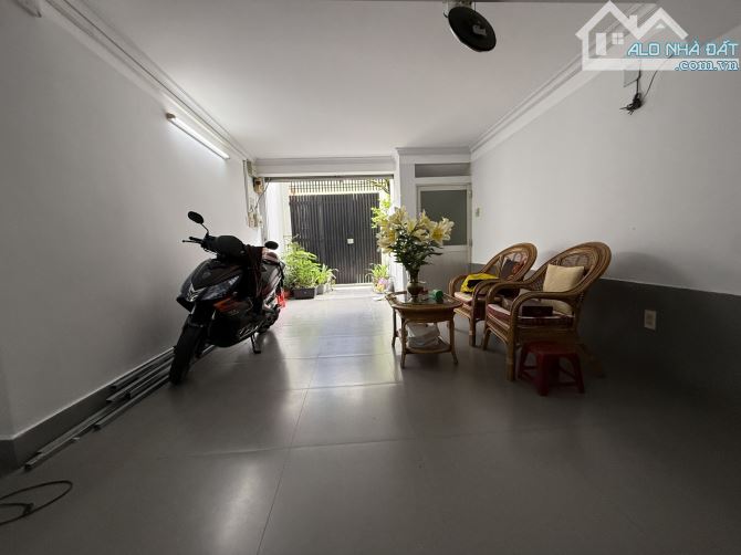 Bán nhà định cư - hẻm xe hơi - Nguyễn Đình Chiểu P5 Bình Thạnh - 64m2 - 6 tầng - 14.x tỷ - 7