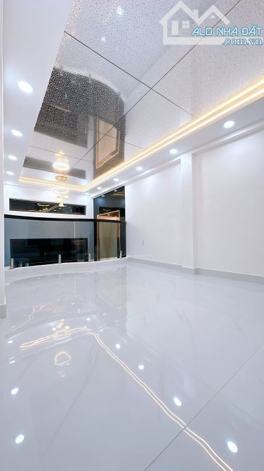 NHÀ MỚI 100% Q4 KÈO THƠM KHU DÂN CƯ HIỆN HỮU KHÔNG LO GIẢI TOẢ ĐƯỜNG TÔN THẤT THUYẾT - 7