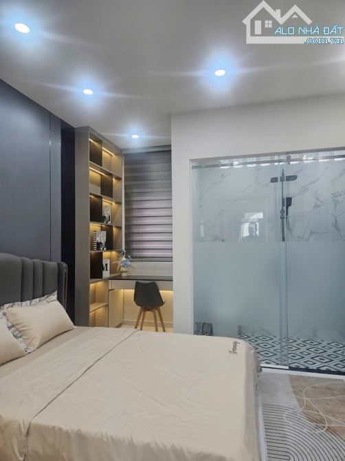 Nhà 5 tầng hẻm xe hơi 4m diện tích 4x15,5m đủ 62m2 đường Lê Đức Thọ Phường 13 Gò Vấp 8,88T - 7