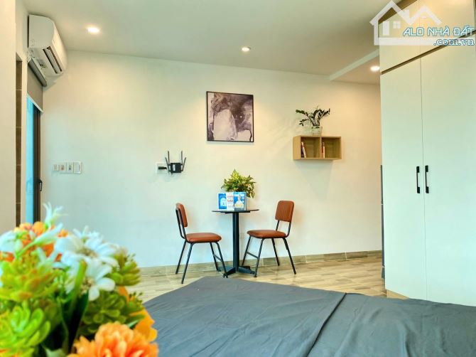 HÒA LẠC THẠCH THẤT TÒA VĂN PHÒNG 10 TẦNG LÔ GÓC DOANH THU 1,5 TỶ/ NĂM SIÊU ĐẸP 220m 36 TỶ - 7