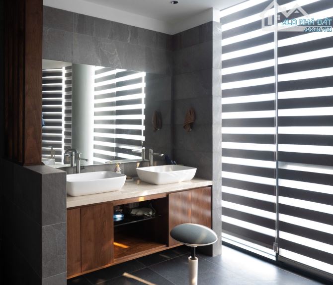 TÒA APARTMENT 9 TẦNG LIỄU GIAI, NGÕ THÔNG, Ô TÔ TRÁNH, 2 THOÁNG, 1 PHÚT RA PHỐ LỚN - 7