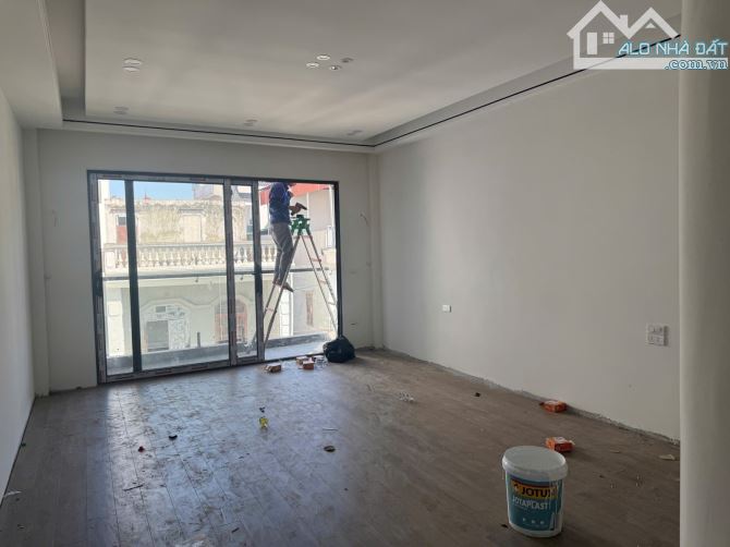 BÁN NHÀ NGUYỄN VĂN LINH – LONG BIÊN - 52M² x 7 TẦNG – GIÁ 12.8 TỶ - 7
