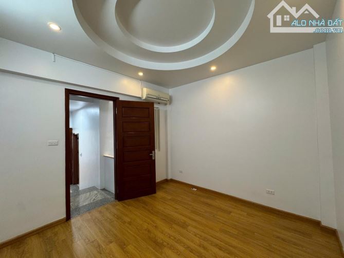 Bán nhà phố Ngọc Thụy 45m2- 4 tầng- hơn 7 t.ỷ, nội thất, gần trường Việt Pháp - 7