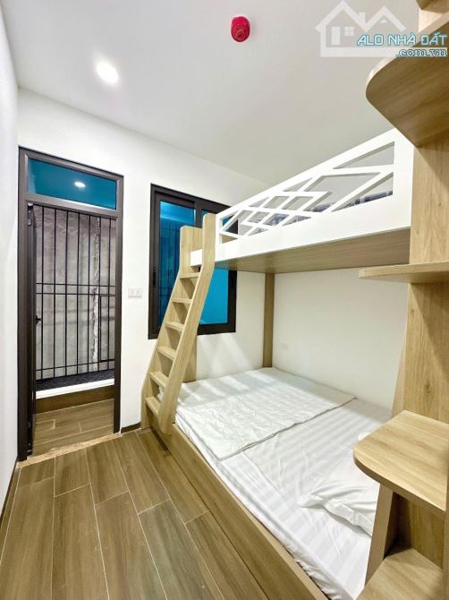 TOÀ NHÀ CCMM KHU VỰC Cầu Giấy 90m2/9Tầng 24 phòng khép kín mặt tiền khủng 6m8 - 7