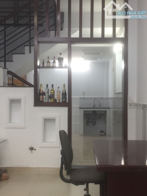 Cần BÁN NHÀ ĐƯỜNG NGUYỄN VĂN QUỲ QUẬN 7 DT4,1X11,2 M 1 TRỆT 2 LẦU 4 PN GIÁ 3,1 TỶ - 7