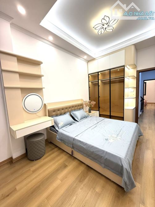 Bán Gấp!!! Nhà mặt ngõ 327 phố Vũ Tông Phan-38m2,4T- Hơn 8 TỶ-30m ra phố - 7