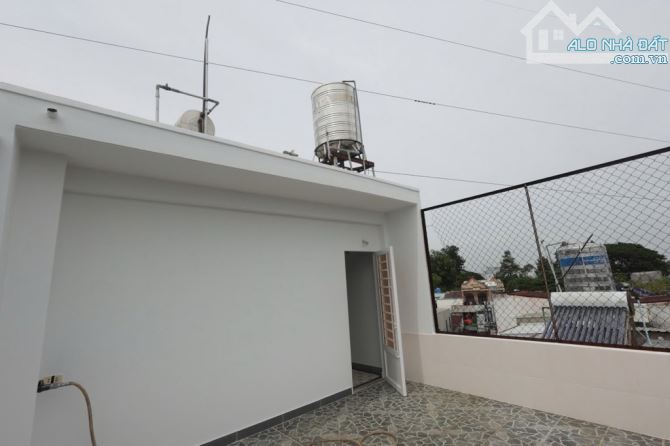 NHÀ ĐẸP - HẺM ÔTÔ - 3 TẦNG - 5x14M - GẦN MEGA - TÔ KÝ Q12 - NHỈNH 4 TỶ - 8
