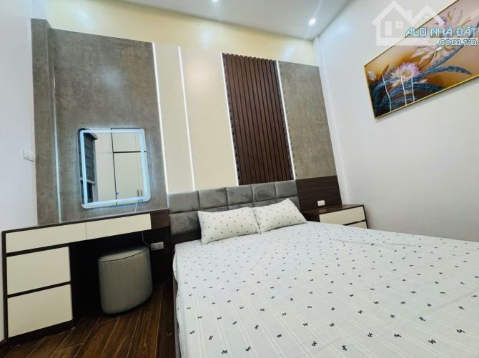 BÁN NHÀ 4 TẦNG x 53M2 LÔ GÓC Ô TÔ ĐỖ CỬA TẠI TRƯỜNG CHINH, THANH XUÂN CHỈ 15.5 tỷ - 8