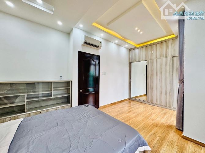 Cắt lỗ giảm sâu bán nhanh nhà Lê Văn Sỹ, Q3 - Giá 7tỷ190/60m2 - 8