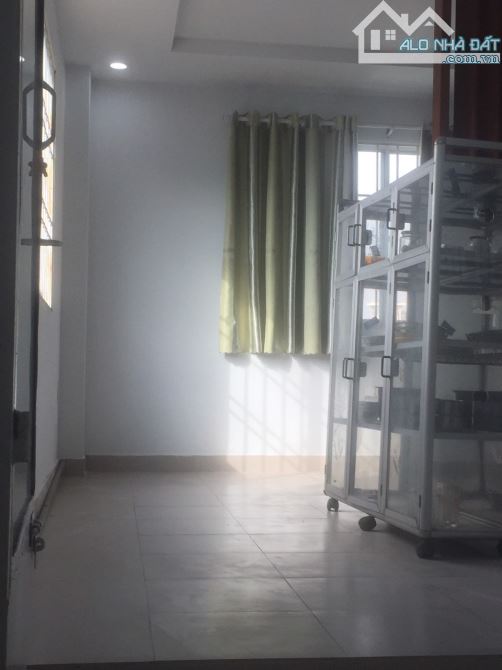 Cần BÁN NHÀ ĐƯỜNG NGUYỄN VĂN QUỲ QUẬN 7 DT4,1X11,2 M 1 TRỆT 2 LẦU 4 PN GIÁ 3,1 TỶ - 8