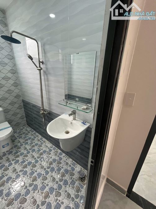 Hàng Nóng! Nhà Mới Xây Hiện Đại – Sổ Riêng – Giá Sốc 1.8 Tỷ – Đường DT826, Long An! - 9