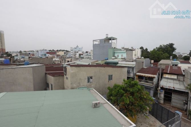 NHÀ ĐẸP - HẺM ÔTÔ - 3 TẦNG - 5x14M - GẦN MEGA - TÔ KÝ Q12 - NHỈNH 4 TỶ - 9