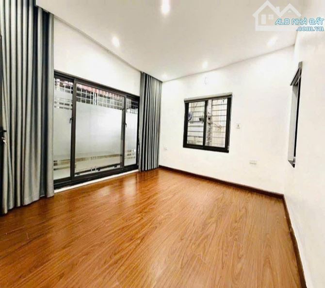 Bán nhà đường Láng gọn vào ở ngay, nhà mới như hình ảnh thật 100% - 9
