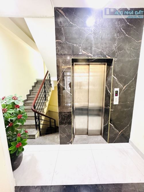 MTKD NGAY 3/2 SẦM UẤT - ĐƯỜNG 30M VỈA HÈ 4M- KD CỰC ĐỈNH 50M2 6 TẦNG NỞ HẬU NHỈNH 22 Tỷ - 9