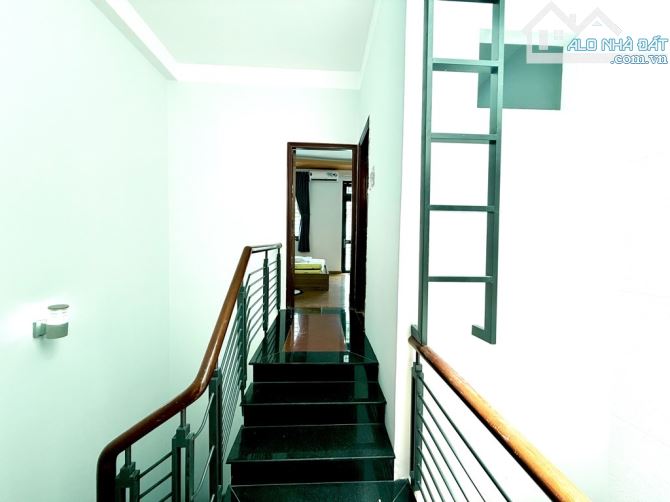 SIÊU PHẨM 4 TẦNG BTCT. Ô TÔ NGỦ TRONG NHÀ. TRUNG TÂM GÒ VẤP – FULL NỘI THẤT – GIÁ 6,68TỶ - 9