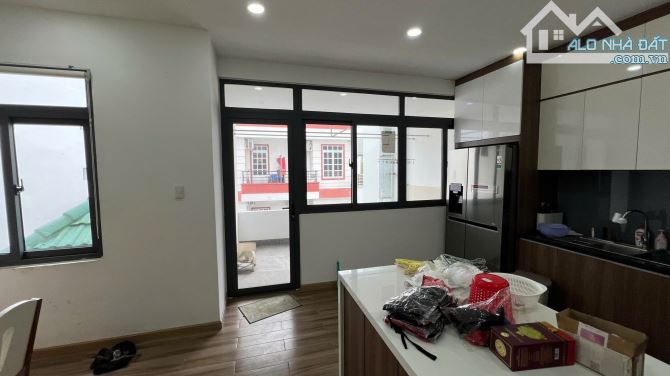 Bán nhà mặt tiền NGUYỄN THIỆN THUẬT,  2 mặt tiền trước sau. Lô đất cực đẹp và rẻ. ngang 7m - 9