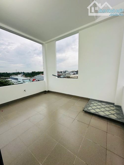 CHỦ GỬI BÁN NHÀ 1 TRỆT 2 LẦU (HOÀN CÔNG),TẠI KDC BỬU HOÀ . DT: 4,4x16=72M2. GIÁ: 4TỶ2 - 9