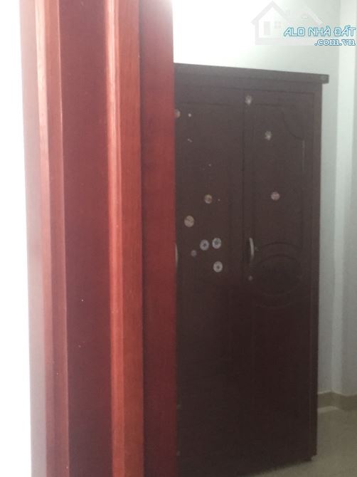 Cần BÁN NHÀ ĐƯỜNG NGUYỄN VĂN QUỲ QUẬN 7 DT4,1X11,2 M 1 TRỆT 2 LẦU 4 PN GIÁ 3,1 TỶ - 9