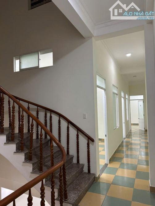 💥🏡CHO THUÊ NHÀ 3 TẦNG 160M2, 7 PHÒNG NGỦ MẶT TIỀN 30/4 - 9