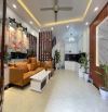 Bán nhà khu vực Hoa Lâm- đẹp lung linh 5 tầng-Ngõ phân lô-full nội thất.