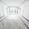 Cho thuê nhà phố Nguyễn Khuyến. DT 110m2, 5 tầng, MT 5m, fulll điều hòa. Ô tô đỗ cửa