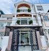 SANG NHƯỢNG NHÀ LÊ NGÔ CÁT, QUẬN 3. GIÁ 5TỶ950 DT 78M2(5,2x15M). NHÀ GẦN CHỢ, TRƯỜNG HỌC