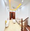 Nhà Xây Mới Koong Đường Láng 35 m2 -5 Tầng 3 Phòng Ngủ -full Công Năng