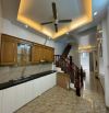 Bán nhà phố Ngọc Thụy 45m2- 4 tầng- hơn 7 t.ỷ, nội thất, gần trường Việt Pháp