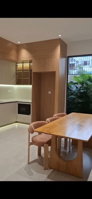 BÁN GẤP NHÀ 3 TẦNG, GẦN BIỂN BÃI SAU, MẶT TIỀN ĐƯỜNG NGUYỄN THỊ MINH KHAI, PHƯỜNG 8, VT - 1