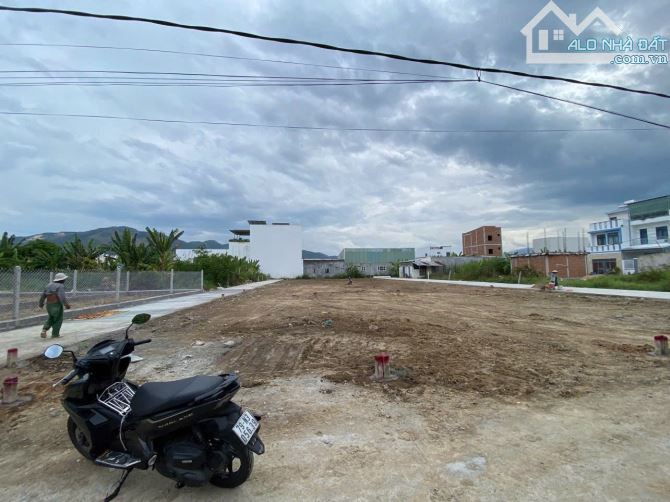 Phú Ân Nam Diên An( xã Diên Khánh mới) giáp Khu đô Thị