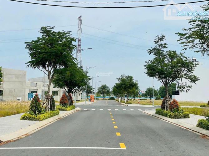 QUÁ SỐT! MẶT TIỀN 40M NGAY TRUNG TÂM KHU ĐÔ THỊ SÂN BAY LONG THÀNH GIÁ 9TR/M2- SỔ SẴN